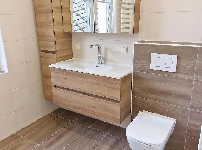 Rum i privatbostad Privatzimmervermietung Fiausch *